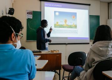 Aula de reforço no bacharelado em Meteorologia (foto: Cecilia Bastos/USP Imagens)